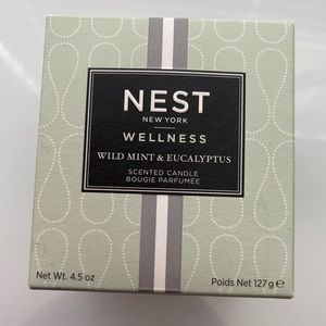New in box- Nest New York Wild Mint & Eucalyptus Scented Petite Candle 4.5 OZ